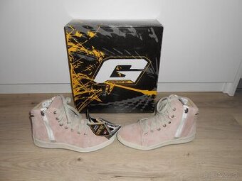 Predam nove GORE-TEX moto topanky GEARNE VOYAGER LADY