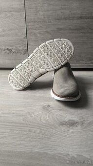 Športovo-elegantné topánky, veľkosť 44