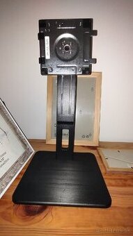 univerzalny STOJAN na monitor