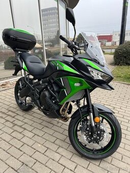 Kawasaki Versys 650 s doplnkami - nový