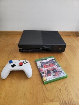 Xbox One 500 GB + NHL 21 + ovládač – top stav za super cenu