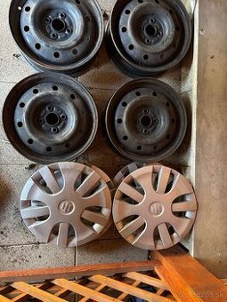 Disky Puklice Suzuki Swift 15 palcove