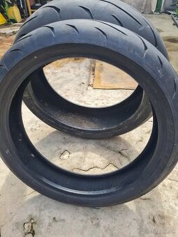 Predám 2 motocyklové pneumatiky Mitas 125/70ZR17 M/C 58W