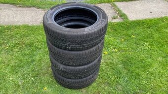 Zimné pneu Continental, 215/55 R17