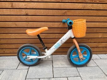 Odrážadlo - balančný bicykel + helma