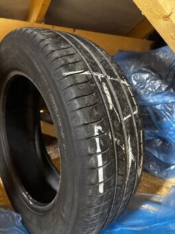 Letné gumy michelin 215/60 R16