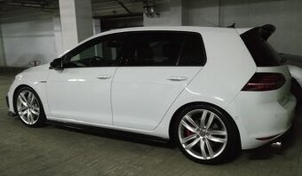 VW Durban (Dartford) 5x112 R18  pneu 225/40