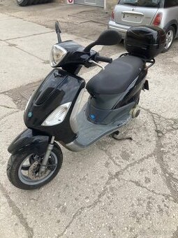 Piaggio FLY 125