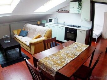 3 izbový byt v centre na Hlavnej , Košice