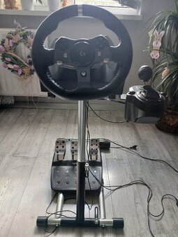 Volant,pedále, prehadzovacka logitech g29