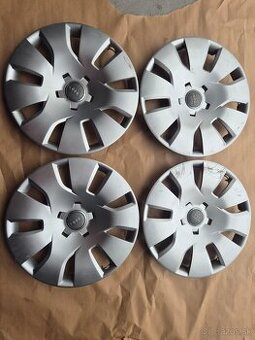 Predám 4x orig. puklice AUDI R16 - 1