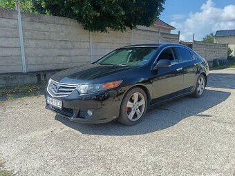 Honda accord 2.4 benzín 2010