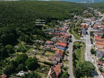 Na predaj investícia - rodinný dom, Myslava