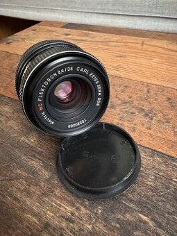 Carl Zeiss Jena Flektogon 35/f2.4