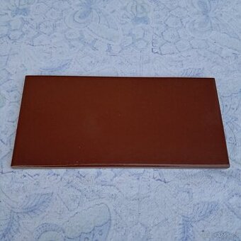 Retro dlažba – tehlovo hnedá farba - lesklá - 0,30€ za ks