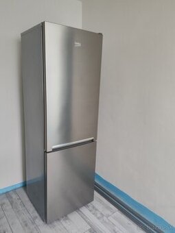 Predám chladničku kombinovanú s mrazničkou BEKO