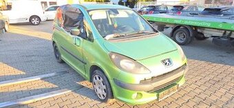 Lacno rozpredám Peugeot 1007 na náhradné diely