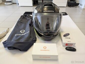Schuberth C4 Pro Carbon veľkosť S + interkom SC1 advanced