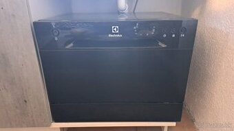 Rúra, plynová varná doska, digestor, malá myčka - 1