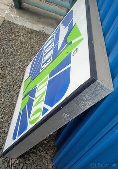 Predám svetelnú reklamu. Rozmer cca 130x130. Hlinikovy mater