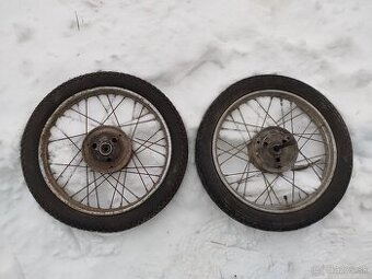 Predám kolesá na Jawu pionier.