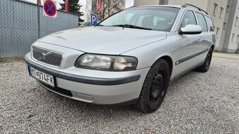 Volvo V70 D5