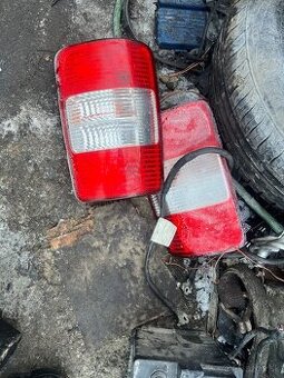 Predám zadné svetla na transporter T5