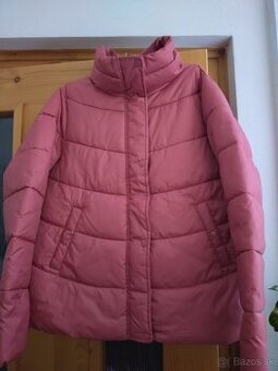 Na predaj dámska zimná bunda č.40