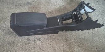 Predám laktovu opierku Passat B6