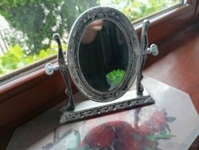 Otáčavé dámske zrkadlo