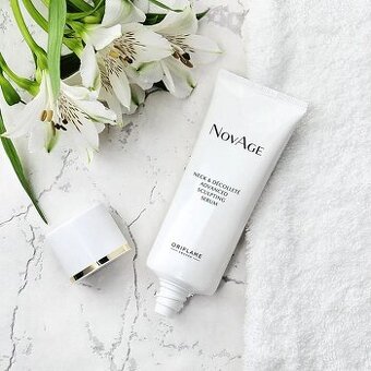 Formujuce serum na krk a dekolt Novage