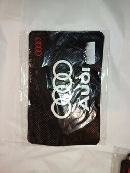 protismykova podlozka do auta audi 20x12,5cm 20€