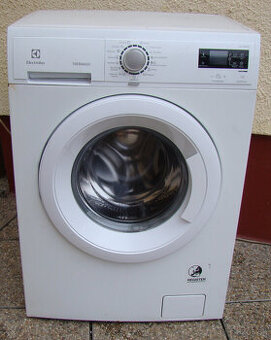 Automatická práčka ELECTROLUX A+++ 1200 OT 6 KG