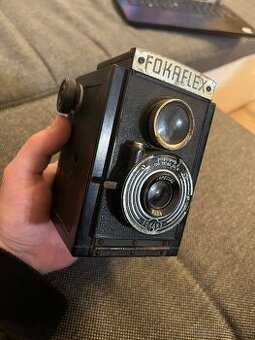 Predám starý fotoaparát Fokaflex s koženým puzdrom