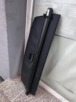 Darujem/vymenim za 5€ :) roleta do kufra Toyota