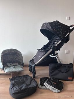 Športový kočiar Petite&Mars Royal Luna