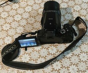 Predám Nikon P900 (83x ultra zoom)