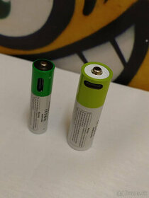 Rychlo-nabijatelne Baterie 1.5V AAA AA lithium ion USB - C