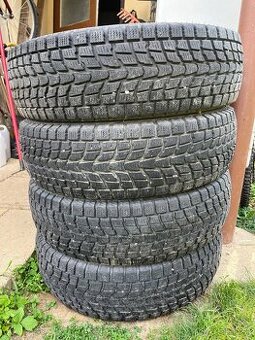 Predám pneumatiky Grandtrek 225/56R17