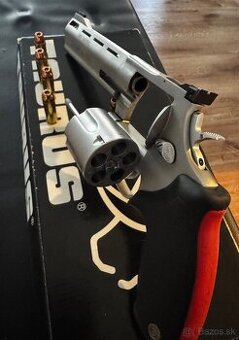 Predám Taurus Raging Bull .454 Casull