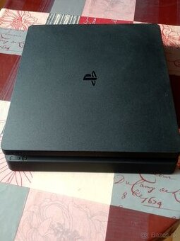 Play station 4 - 1