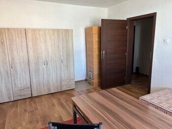 2-POSTEĽOVÁ ZARIADENÁ IZBA NA PRENÁJOM-PREŠOV