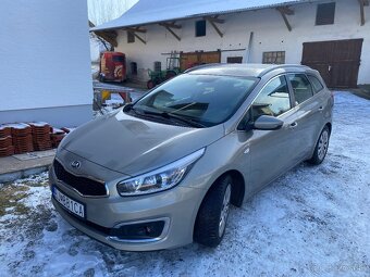 Kia ceed 1.6 CRDi 115000km  100kw ročník 2017 - 1
