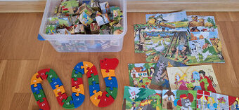 Drevené kocky a puzzle