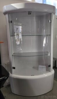 Prezentačná sklenená vitrína