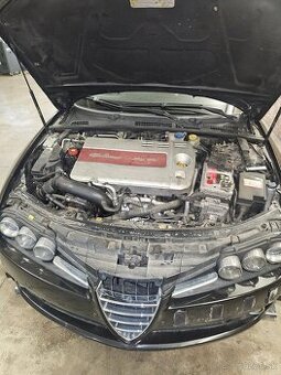 Predam komplet motor na alfu 159 2.4 154 kw