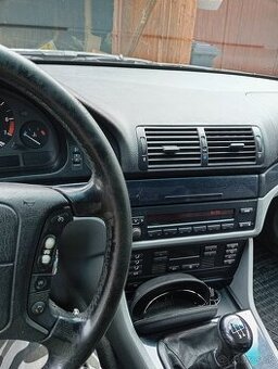 Predám BMW 528i