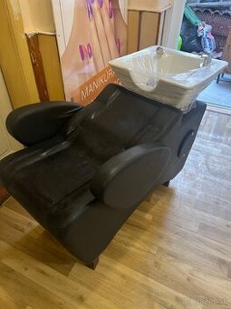 Kadernícka umyvacia jednotka