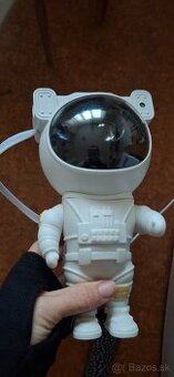 Predám led svetlo kozmonauta.