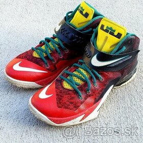 Nové basketbalové tenisky Nike Zoom Lebron, 44, 28 cm - 1